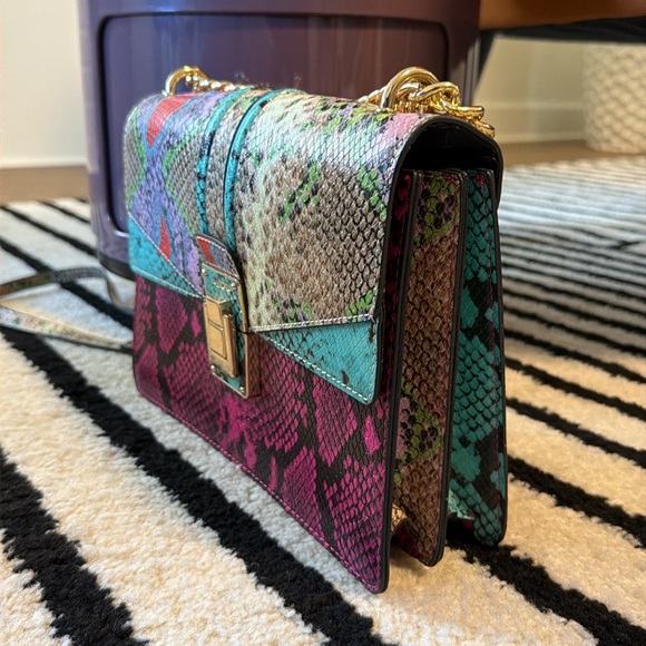 Aldo Crossbody Leather Snake Skin Purse - Picture 3 of 14